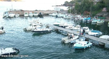 Le port de la Chapelle (rade d'Agay)