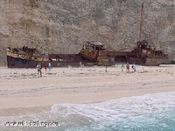 Navagio ou Shipwreck beach (Zante)