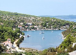 Uvala Bobovisce (Brac)