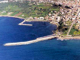 Port Kiparissia (Grèce)