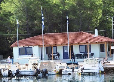 Port Mavrolimnis (Golfe de Corinthe - Grèce)