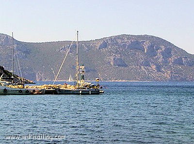Port Sarakiniko (Kastos)