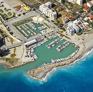 Xilokastro marina (Golfe de Corinthe - Grèce)