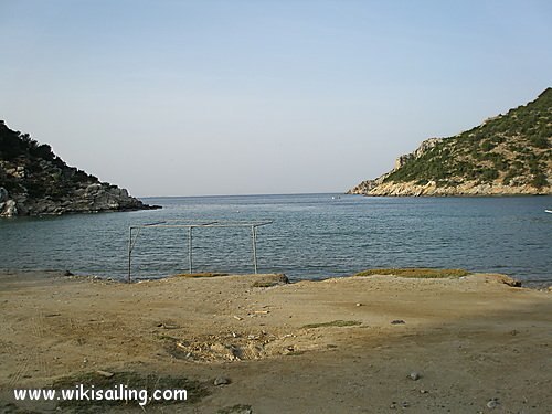 Vagonia Bay (Poros)