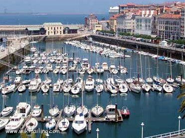 Puerto deportivo de Gijon