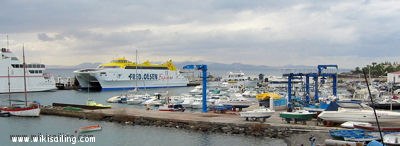 Puerto de Playa Blanca