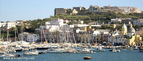 Porto commerciale di Procida