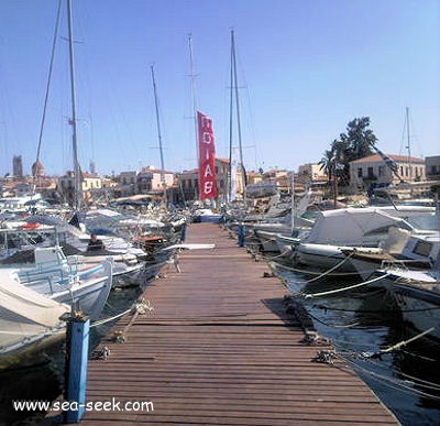 Port Aegina (N. Aeginia) (Grèce)