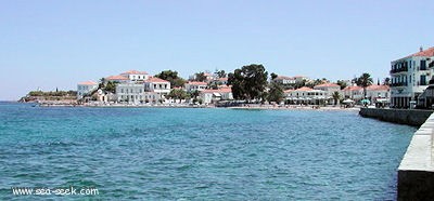 Vieux Port Spetses  (crique de Baltiza) (Grèce)