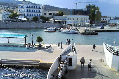 Vieux Port Spetses  (crique de Baltiza) (Grèce)