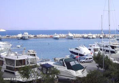 Vouliagmeni marina (Grèce)