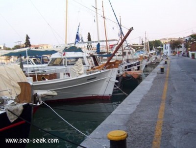 Vieux Port Spetses  (crique de Baltiza) (Grèce)