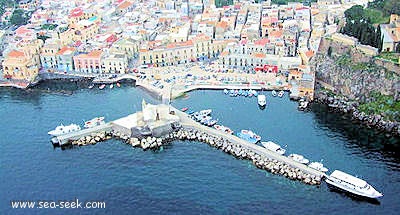 Lipari marina Corta