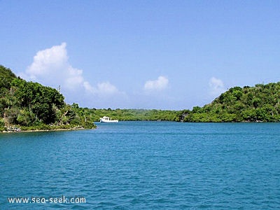 Non Such Bay (Antigua)