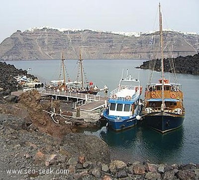 Erinia Bay  (Néa Kameni) (Greece)