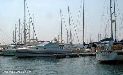 Lavrion Olympic marina (Grèce)