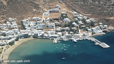 Port Kamares (Sifnos) (Greece)