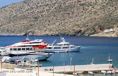 Port Kamares (Sifnos) (Greece)