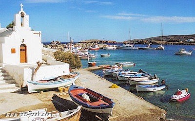 Port  Karavostasis (Folegrandos) (Greece)