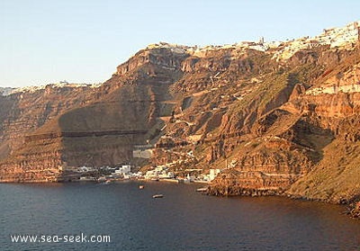 Port Thera (Fira) (Santorin) (Greece)