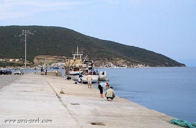 Port Nea Peramos (Grèce)