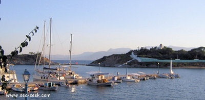 Port Mandraki (Oinoussa) (Greece)