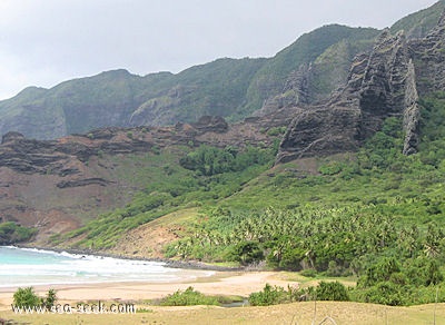 Baie de Haatuatua (Nuka Iva) (Marquises)