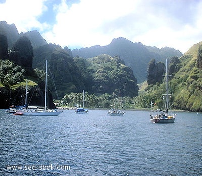 Baie de Hanavave (Fatu Iva) (Marquises)