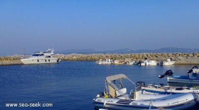 Port Plakes (N. Mathraki) (Greece)