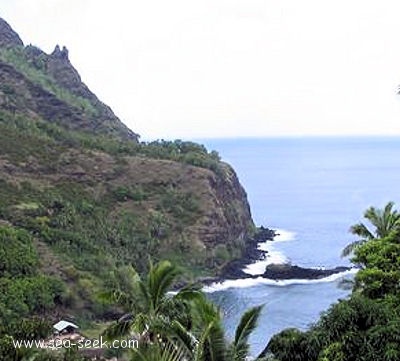 Baie d'Omoa (Fatu Iva) (Marquises)