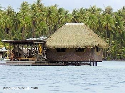 Baie de Faie (Huahine Nui) (I. sous Vent)