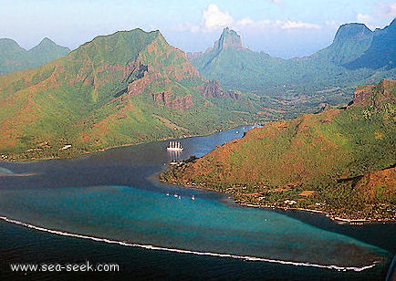 moorea baie de cook