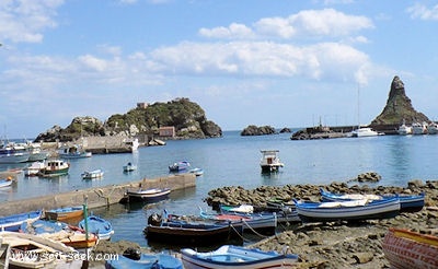 Porto di Aci Trezza (Sicilia)