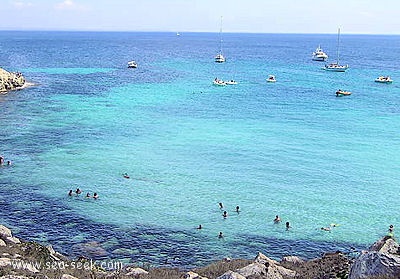 Cala Azzurra (Favignana)