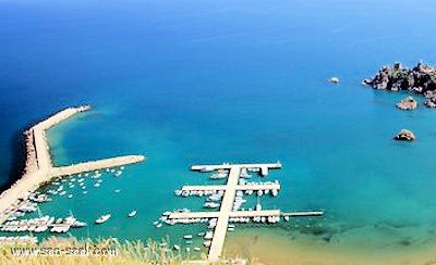 Cefalu' Levante Porto Nuovo (Presidiana) (Sicilia)