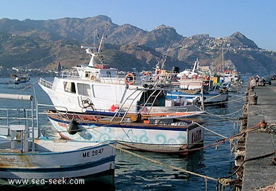 Porto di Giardini Naxos (Sicilia)