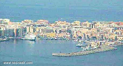 Porto di Milazzo marina del Nettuno (Sicilia)