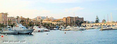 Porto di Milazzo marina del Nettuno (Sicilia)