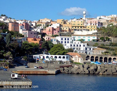 Cala Santa Maria (Ustica)