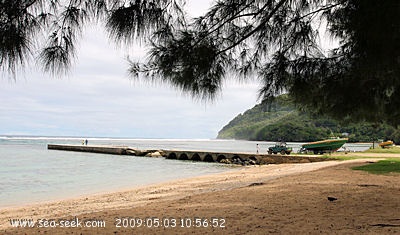 Baie d'Avera (Rurutu) (I. Australes)