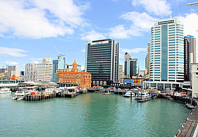 Auckland harbour  (N. Zealand)