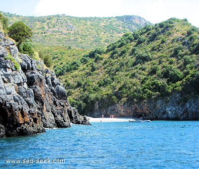 Cala Bianca (Italia)