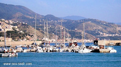 Porto di Cetraro (Italia)