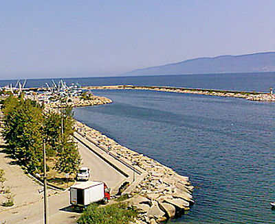 Karsiyaka limani (Kapidagyarimadasi)