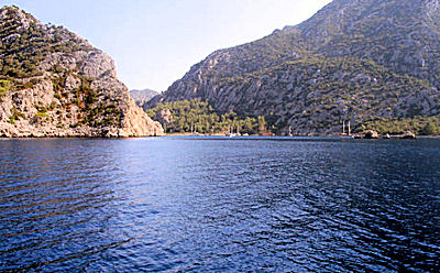 Cineviz Limani (Port Genovese)