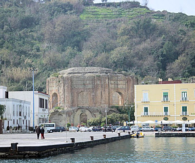 Porto di Baia