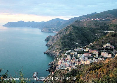 Porticciolo di Riomaggiore