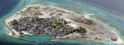 Barrier reef from Kanifushi to Madivaru (Fadiffolu)