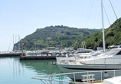 Marina di Baia Vallugola