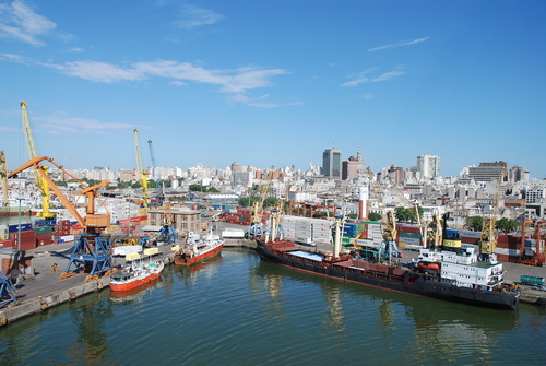 URUGUAY, Bienvenid@s al puerto de Montevideo! :D